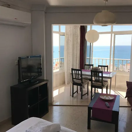 Palm 7th - La Carihuela Τορρεμολίνος